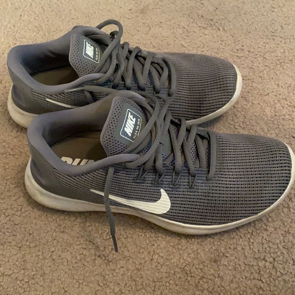 nike free runs